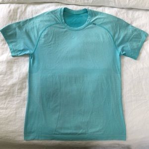 Lululemon metal vent short sleeve